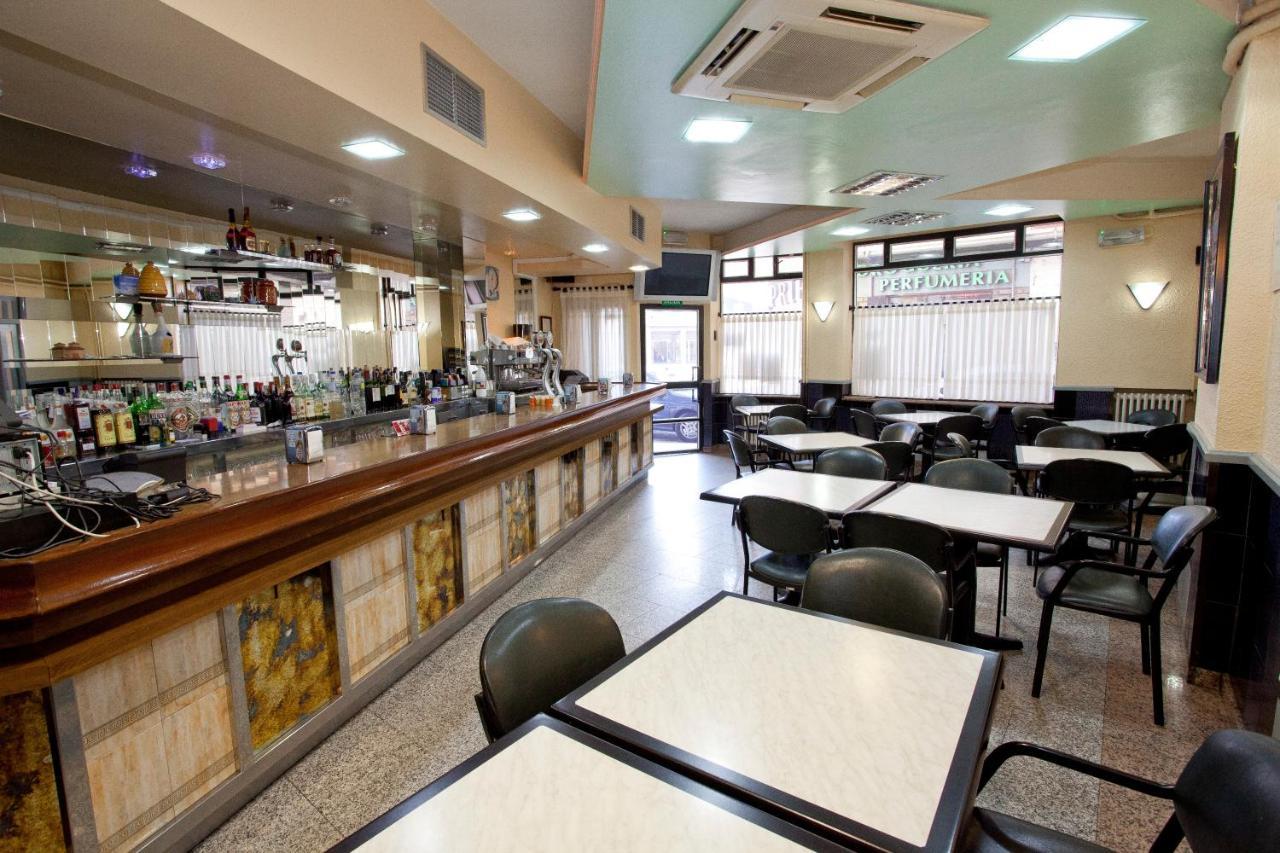 פונפרדה Hostal San Miguel מראה חיצוני תמונה